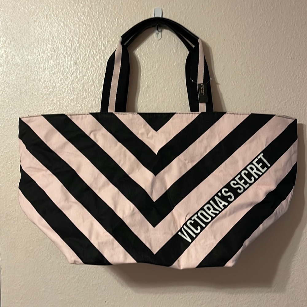 NWT Victoria’s Secret Tote Bag